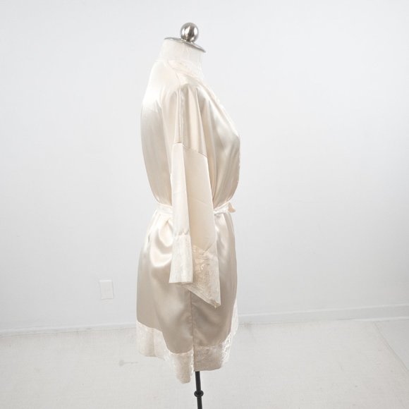 Victoria’s Secret OS Satin Wrap Belted Robe Gown Cream Ivory White Wedding Sexy - Picture 3 of 12